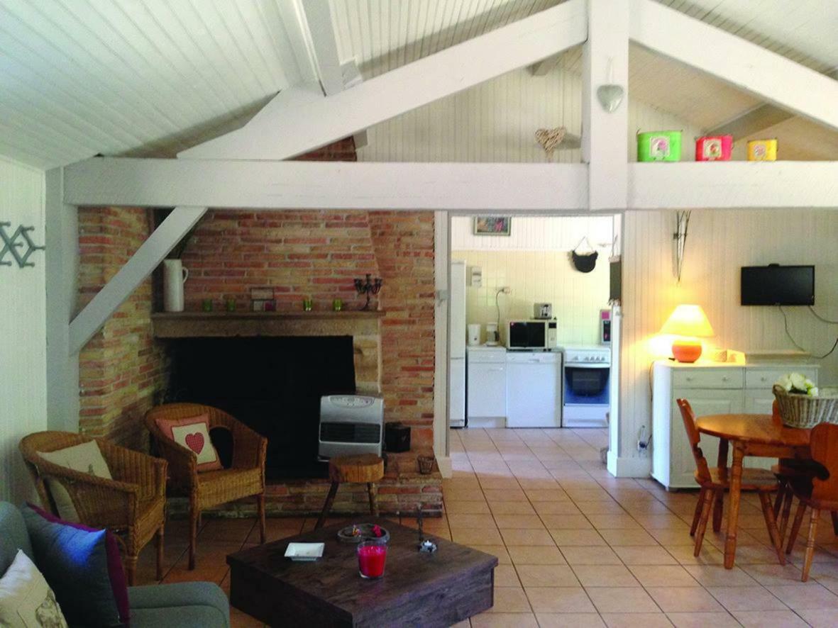 Gite Pechot Vila Luxey Exterior foto